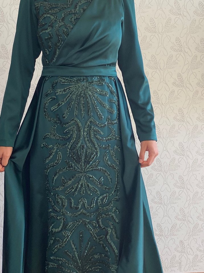 Yeşil İşlemeli Uzun Kol Abiye Elbise - Görsel 4