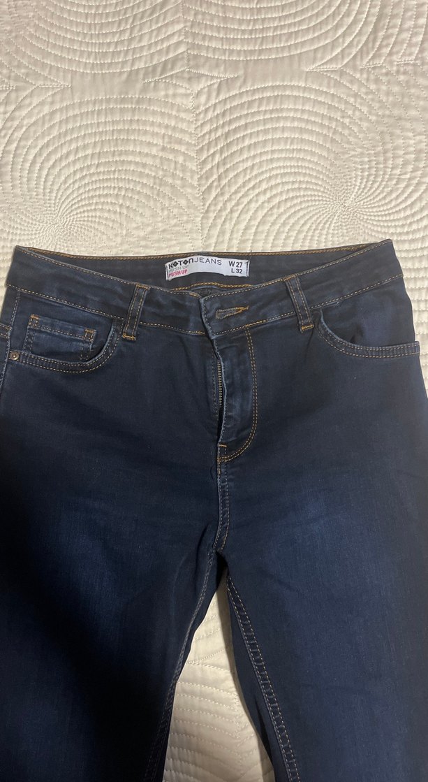 Kadın Lacivert Kemerli Regular Fit Kot Pantolon - Görsel 2