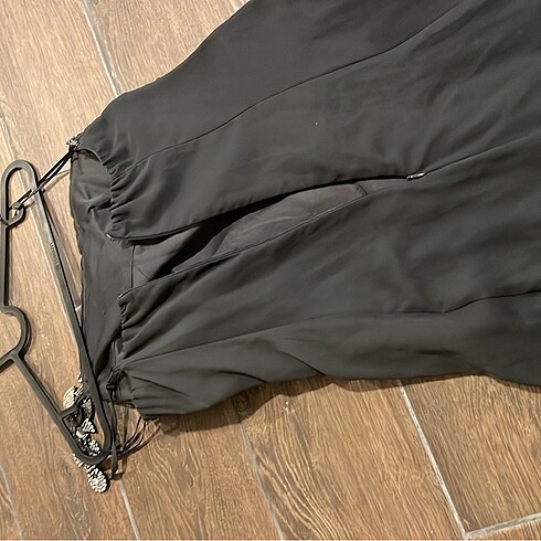 Tek omuz taşlı önü drapeli abiye - Görsel 6