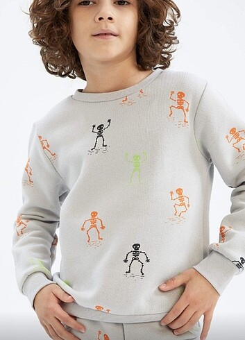 DeFacto erkek çocuk Halloween içi polarlı sweatshirt 