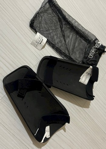 Siyah Kayışlı Motosiklet Diz Koruyucu - Görsel 2