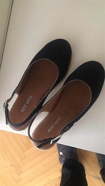 Nine West sıfır hasır sandalet