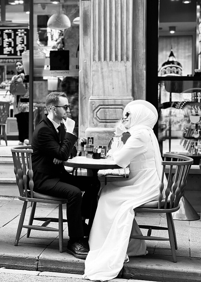 Zarif tesettür beyaz nikah elbisesi - Görsel 4