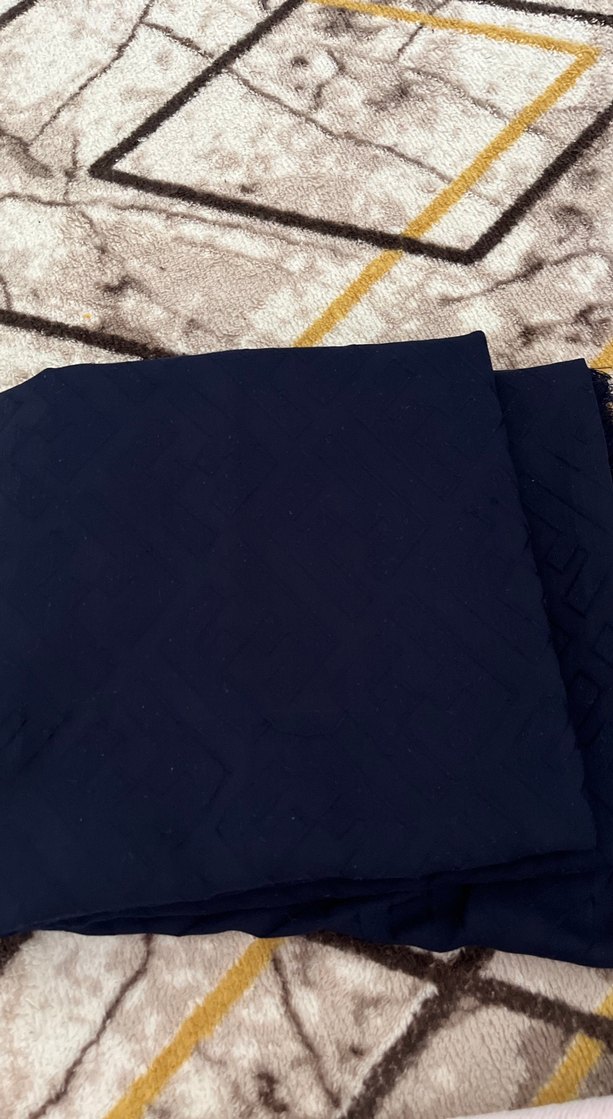 Kadın desenli ve şifon şallar - Görsel 2