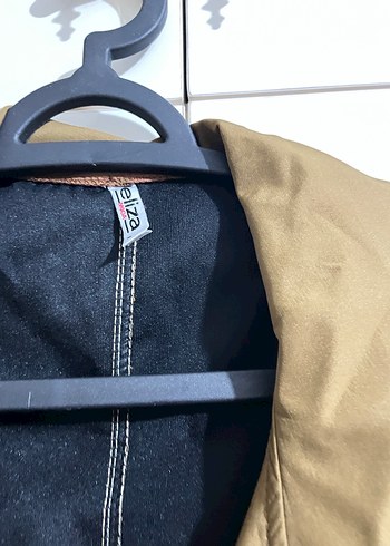 Kadın Bej Kemerli Uzun Trençkot - Görsel 7