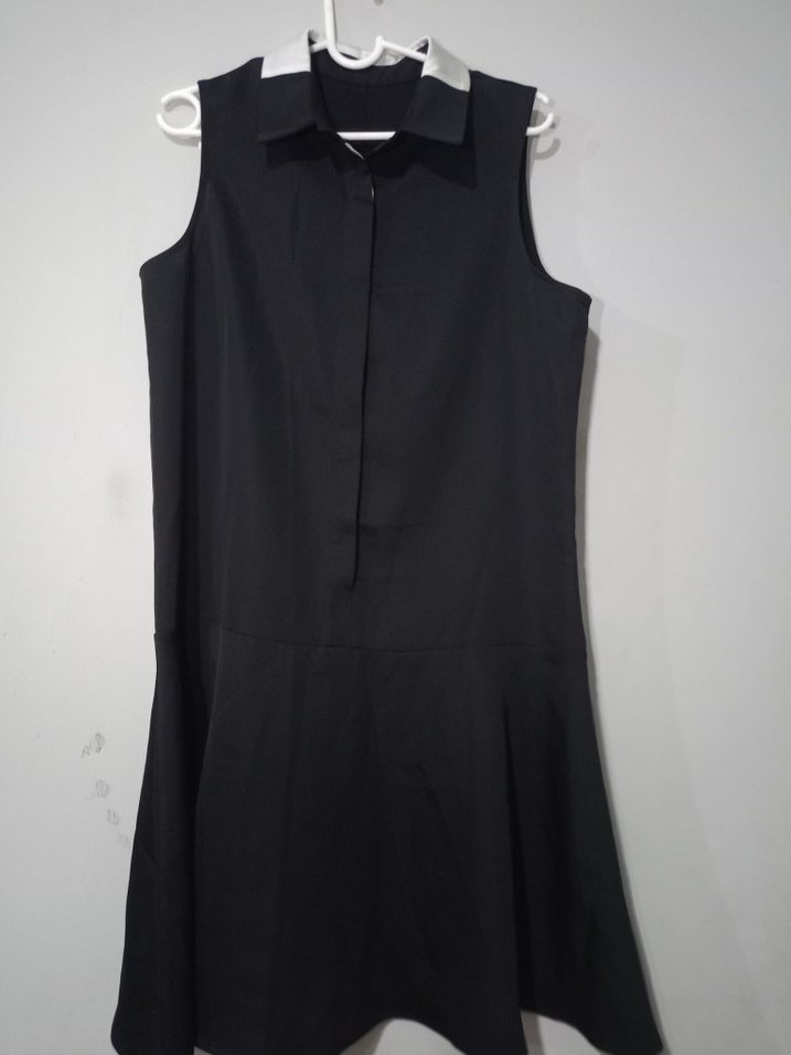 Düğmeli Siyah Kolsuz Kadın Gömlek Elbise - Görsel 2