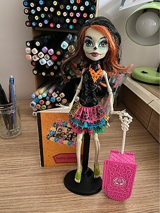 Monster High Scaris Skelita Calaveras Bebek