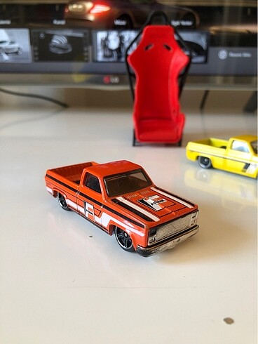 Beden Renk Hotwheels 83? Silverado 2?li varyasyon