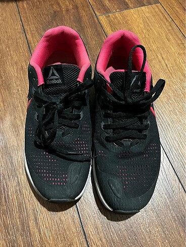 Reebok spor ayakkabı