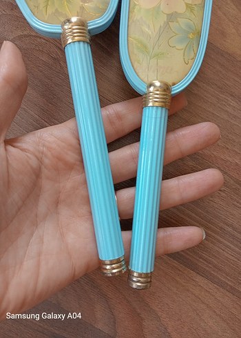  Beden Renk Mavi Vintage elbise ve saç fırçası takım.