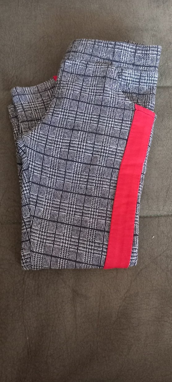 Gri ikli takım - Görsel 4