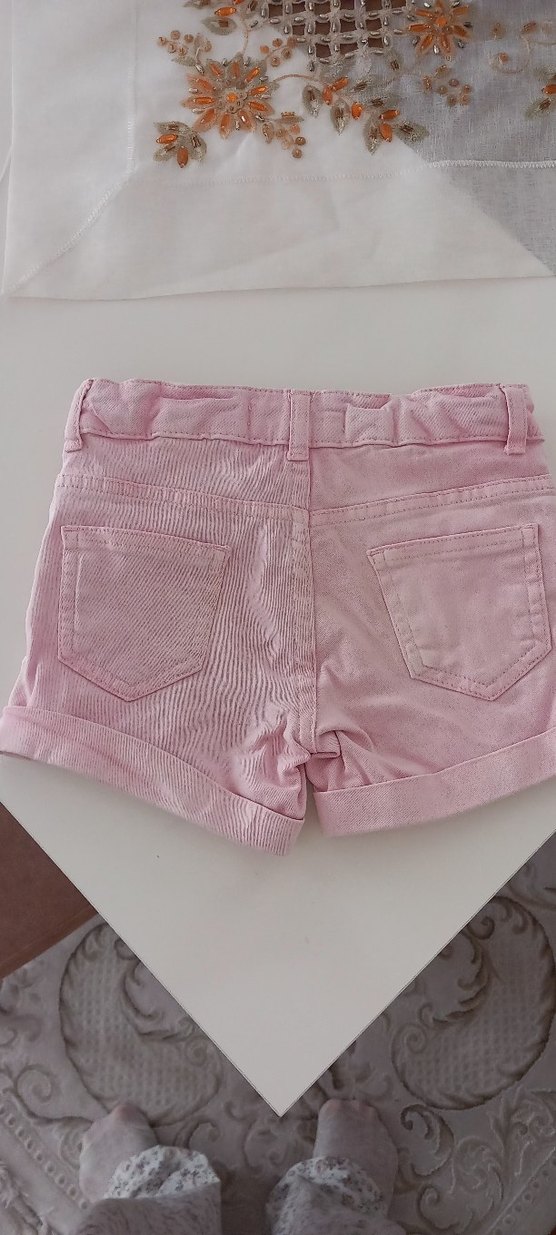Düğmeli Pembe Kız Şortu - Görsel 3