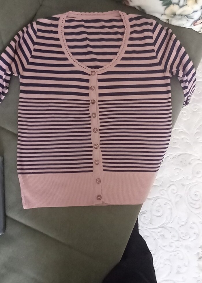 Bayan mevsimlik hırka - Görsel 4