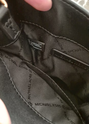 Beden Michael Kors Mini Çapraz Askılı Siyah Tote Çanta