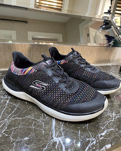 Skechers spor ayakkabı