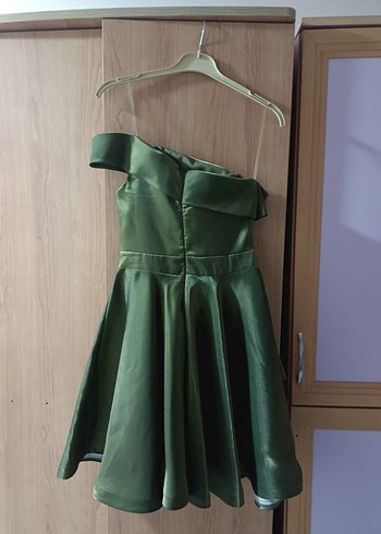 Mezuniyet elbisesi yeşil kısa taşlı - Görsel 3