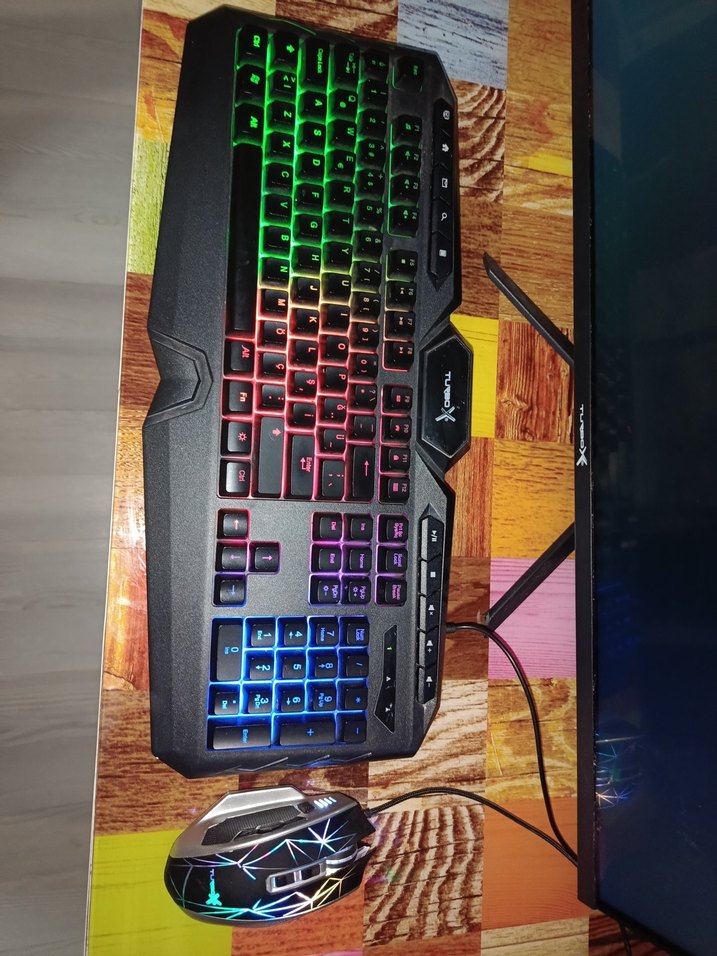 IŞIKLI Masa üstü Bilgisayar kasa klavye ve Fare Ve kamerasi - Görsel 4