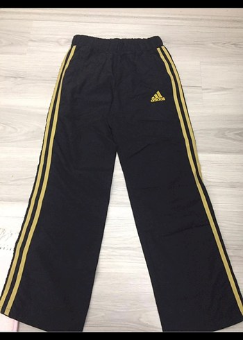 Adidas Bayan Siyah Altın Renk Şeritli Eşofman Altı