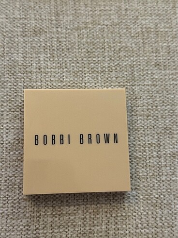 Bobbi brown pudra