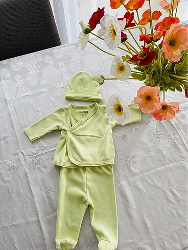 E bebek organik pamuklu hastene çıkışı takım - Görsel 3