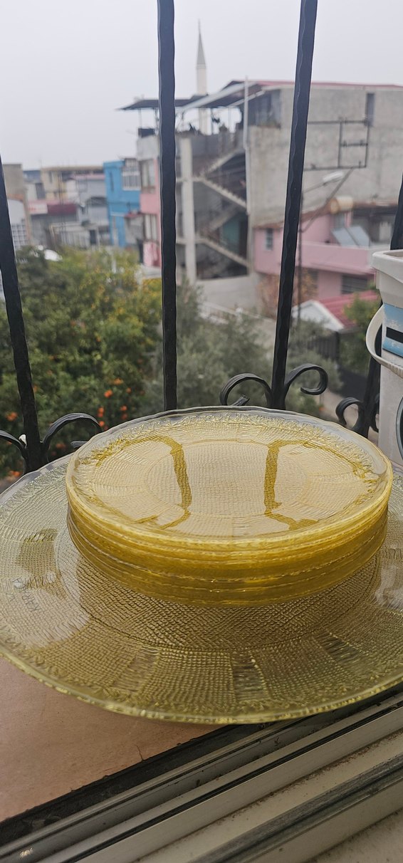 Parlak Altın Renkli Cam Servis Tabağı ve Pasta Tabağı Seti - Görsel 2