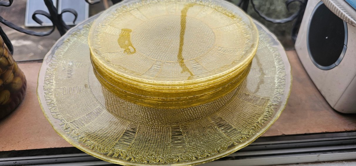 Parlak Altın Renkli Cam Servis Tabağı ve Pasta Tabağı Seti - Görsel 3