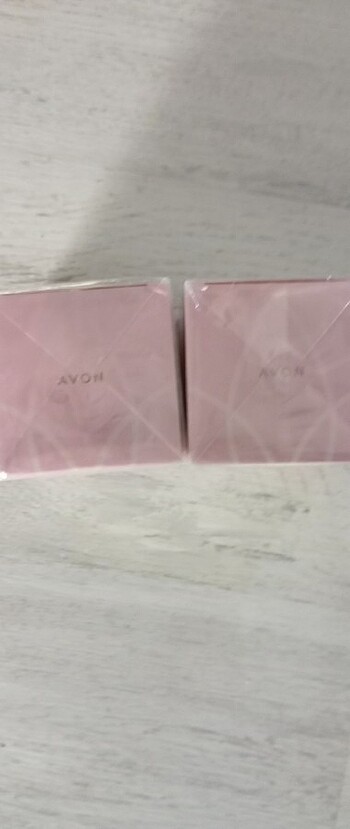 Avon #avon 2 li #incandessence #lotus #parfüm 