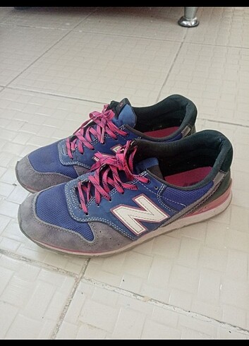 New balance spor ayakkabı