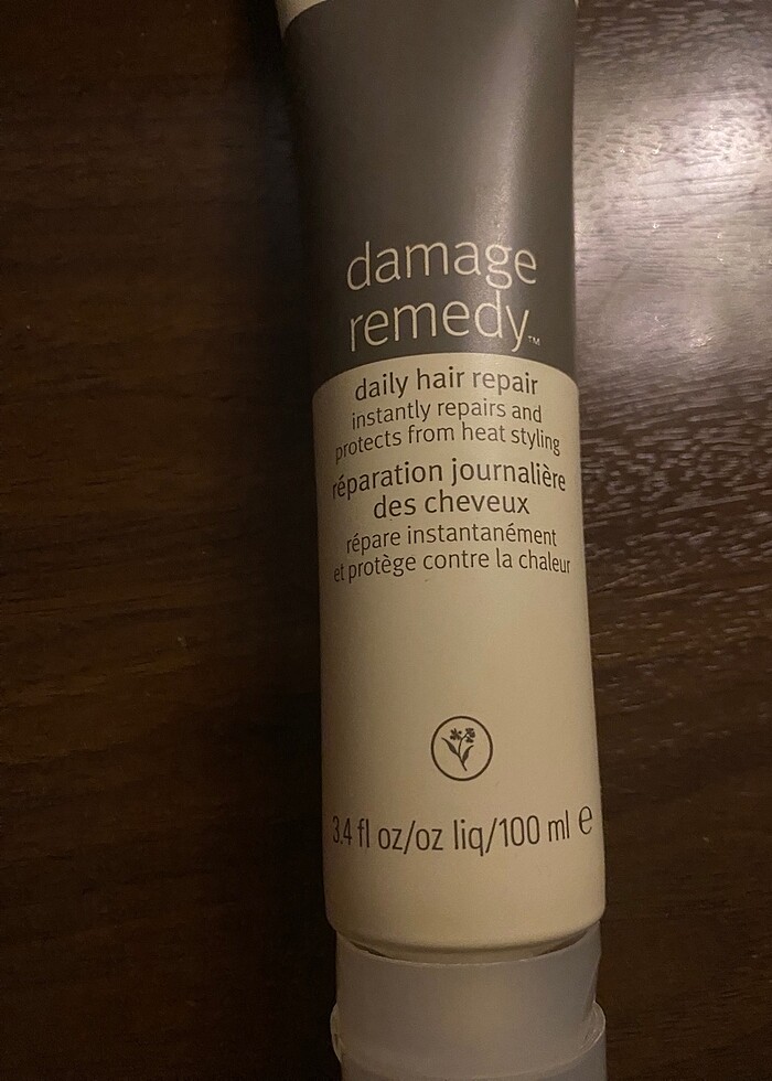 Aveda marka Damage Remedy saç bakım ürünü - Görsel 2