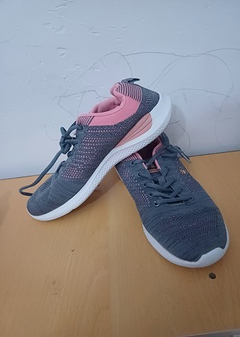 39 Beden Gri Pembe Bağcıklı Kadın Spor Ayakkabı