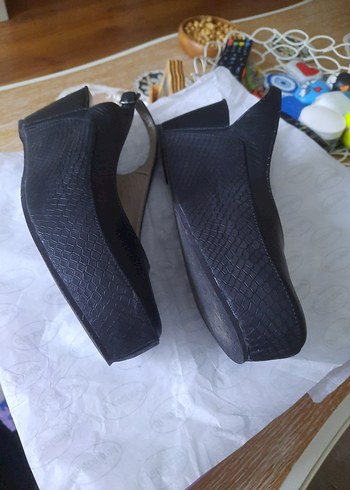 Kadın Siyah Platform Topuklu Kemerli Ayakkabı - Görsel 2