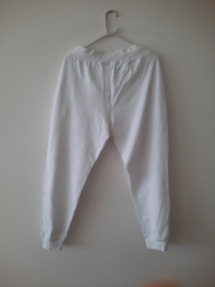Kadın Beyaz Pamuklu Kemerli Rahat eşofman altı. - Görsel 3