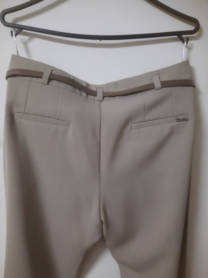 Kadın Bej Kemerli Kumaş Pantolon - Görsel 3