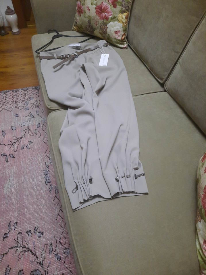 Kadın Bej Kemerli Kumaş Pantolon - Görsel 5