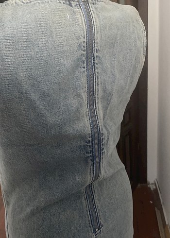 Gri Kolsuz Midi Denim Elbise - Görsel 3