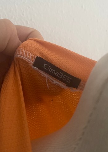 Kadın Beyaz V-Yaka Spor Tişört - Görsel 3