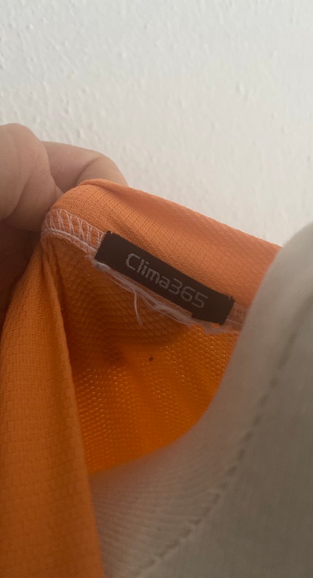 Kadın Beyaz V-Yaka Spor Tişört - Görsel 3