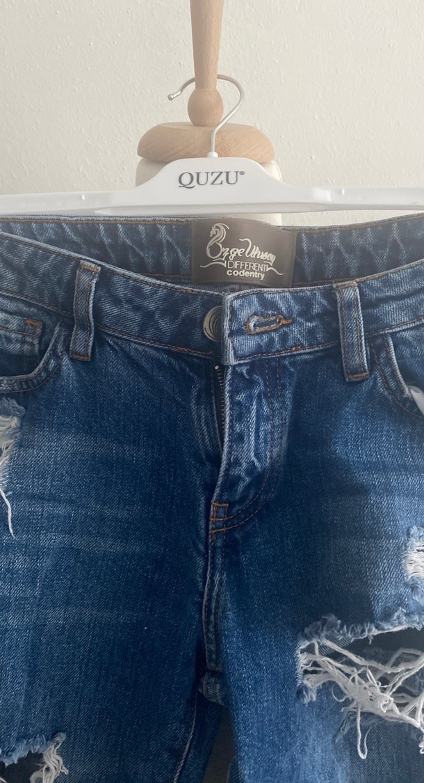 Yırtık Jean - Görsel 2