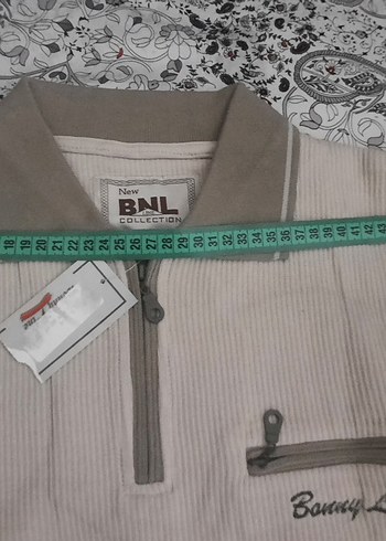 Bej renkli, fiyilli triko erkek yakalı sweat