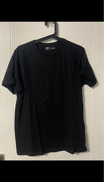 Bershka T shirt