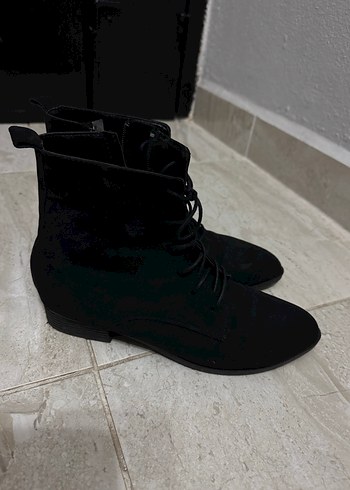 Siyah Süet Stiletto Topuklu Gotik Kadın Bot - Görsel 3