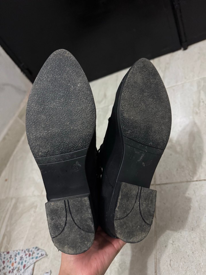 Siyah Süet Stiletto Topuklu Gotik Kadın Bot - Görsel 4