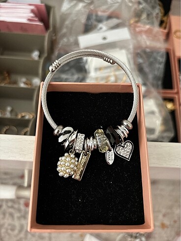 Pandora Çelik charm İLAN AÇTIRIN