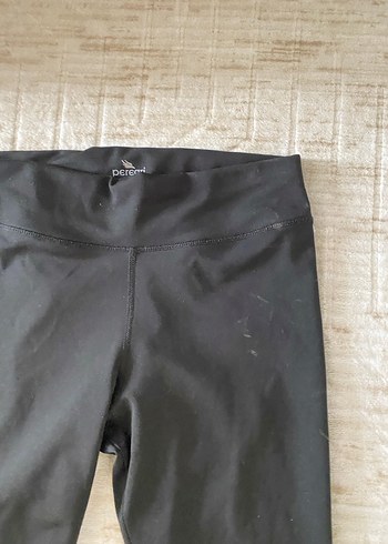 34 Beden Siyah Parlak Midi Şortu