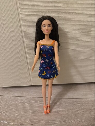 Barbie bebek
