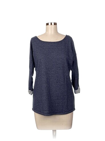 H&M Bluz %70 İndirimli.