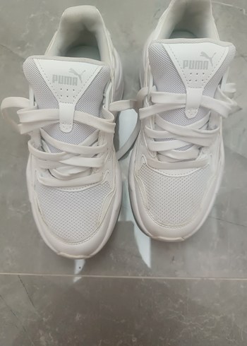 Puma Beyaz Bağcıklı unisex Spor Ayakkabı