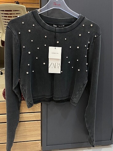 Zara kadın taşlı kazak