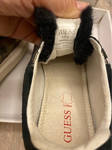 31 Beden altın Renk Guess ayakkabı