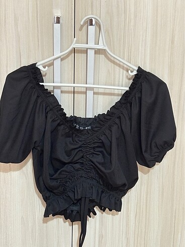Siyah Crop Bluz